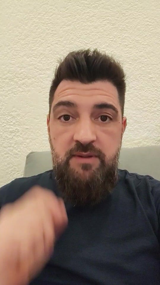 Post 5 by Médium Gustavo Modernell on TikTok (video)