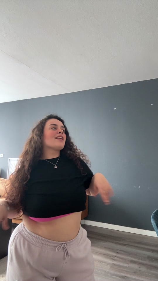 Post 6 by Anitaa Delgado on TikTok (video)