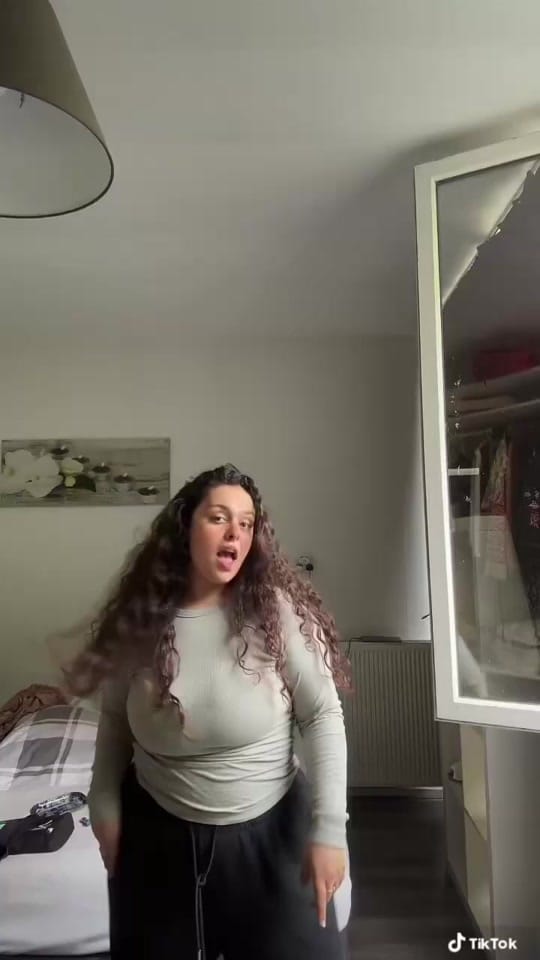 Post 2 by Anitaa Delgado on TikTok (video)