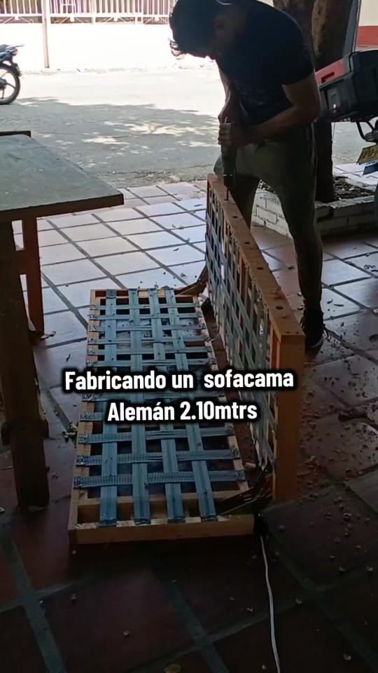 Post 1 by ReloadMuebles on TikTok (video)