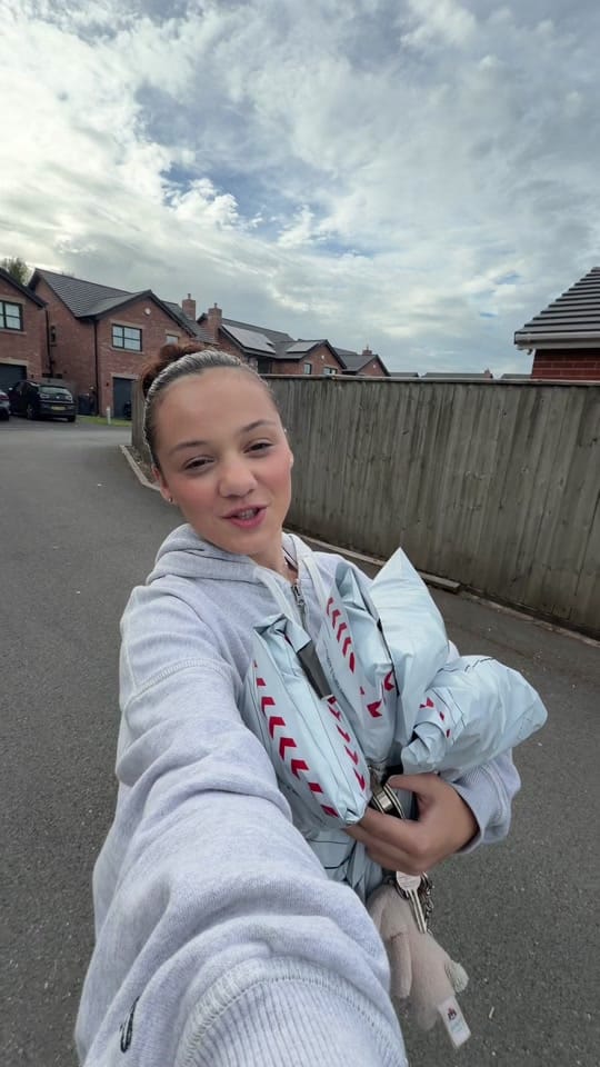 Post 7 by keira🎧🧸💌 on TikTok (video)