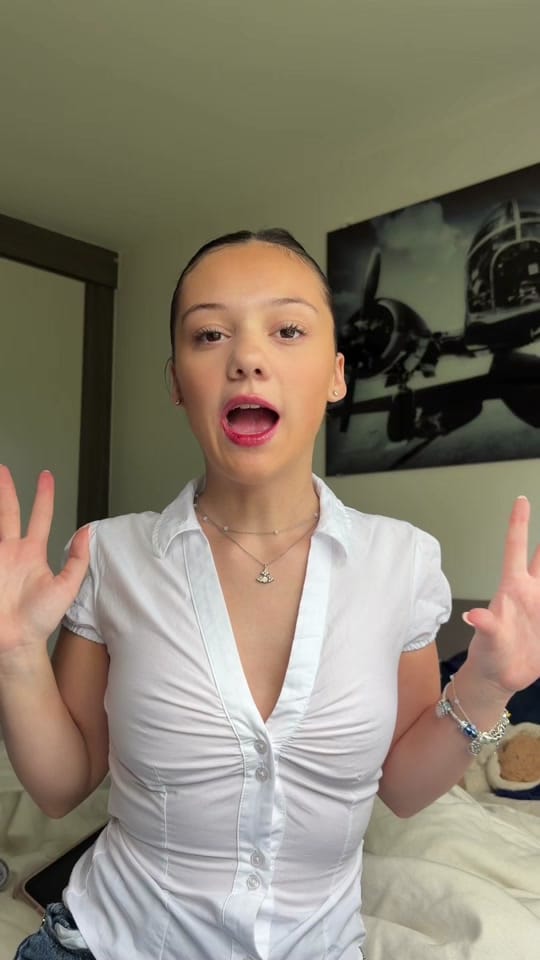 Post 6 by keira🎧🧸💌 on TikTok (video)