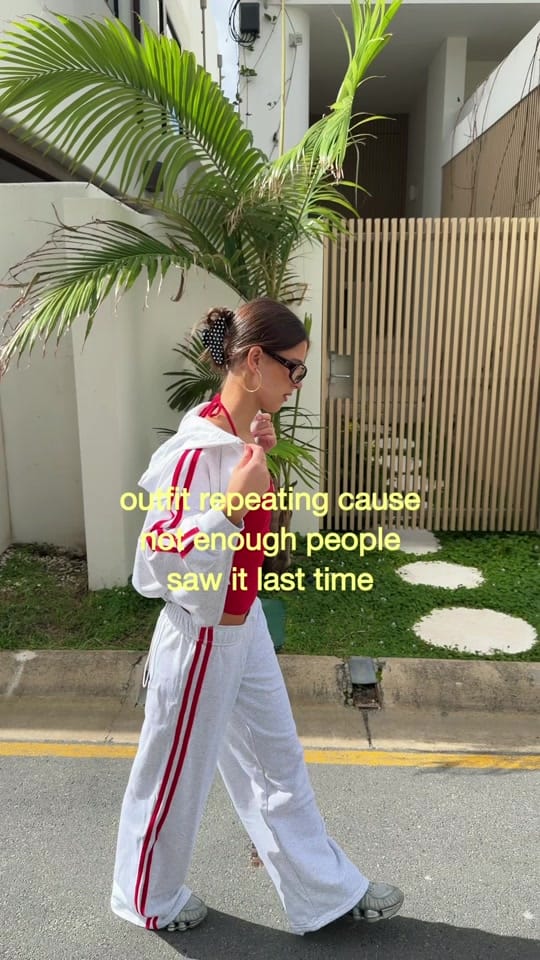 Post 5 by hol on TikTok (video)