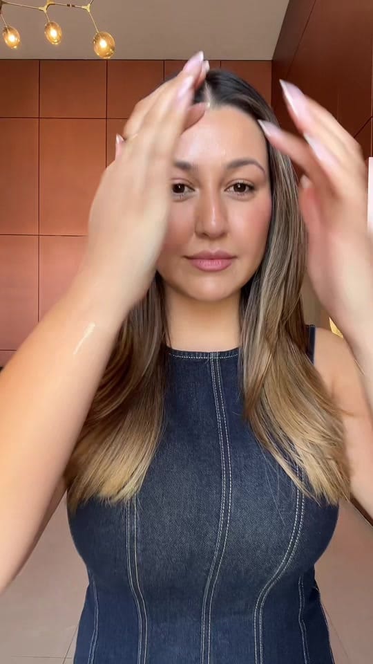 Post 3 by saaraatonin_ on TikTok (video)