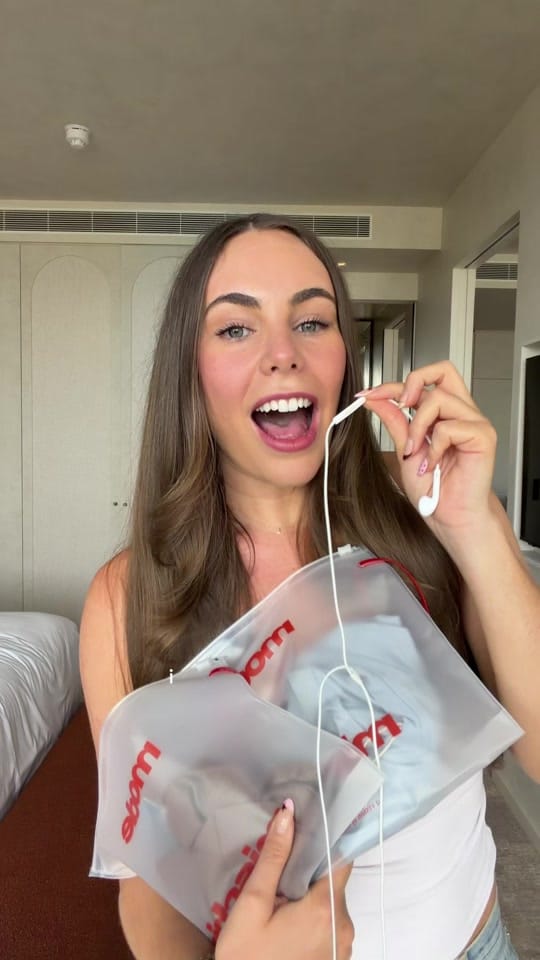 Post 7 by Lizy Gregory on TikTok (video)
