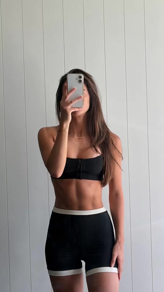 Post 3 by Carla on TikTok (video)