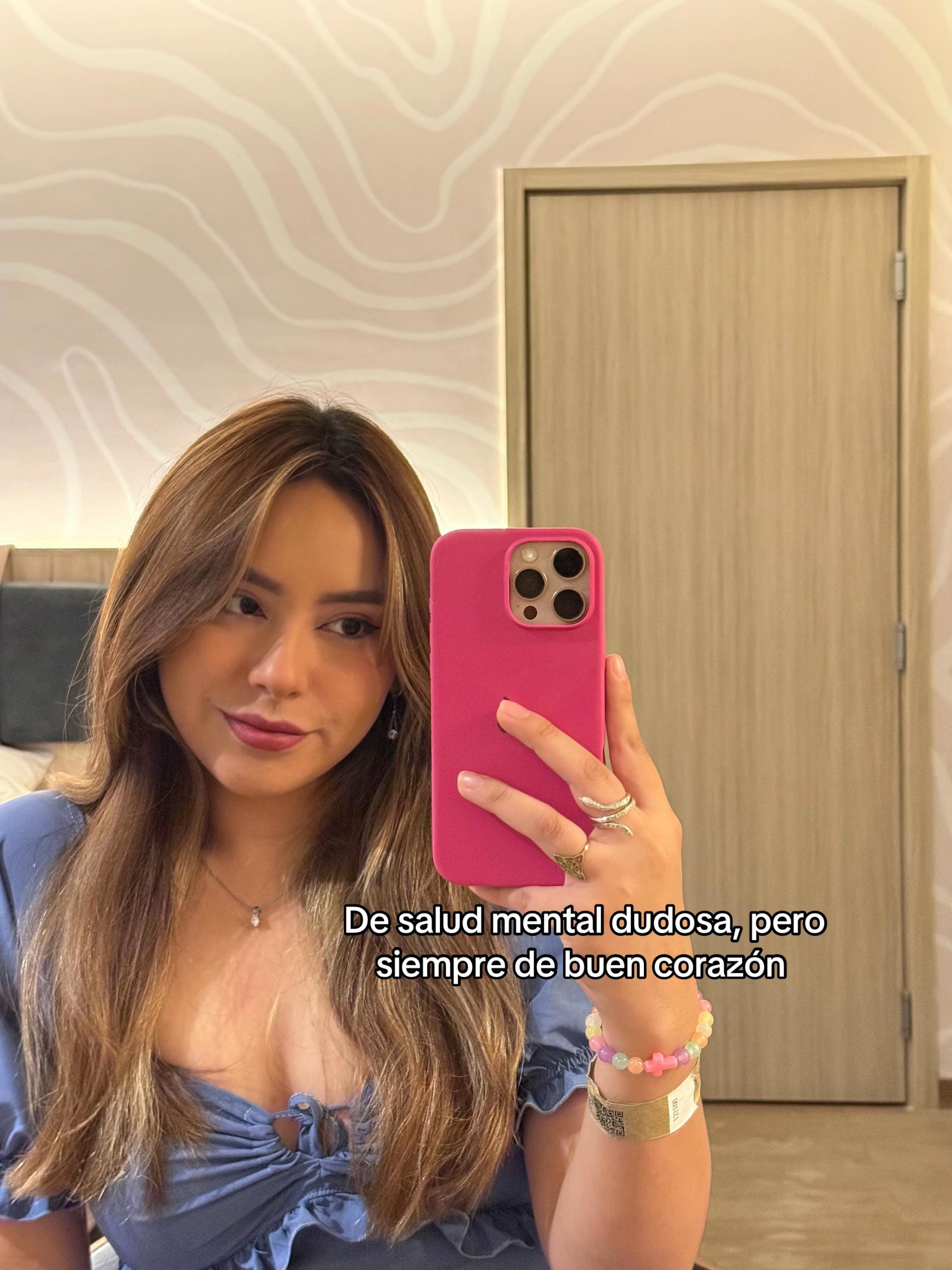 Post 6 by arianavalencial on TikTok (video)