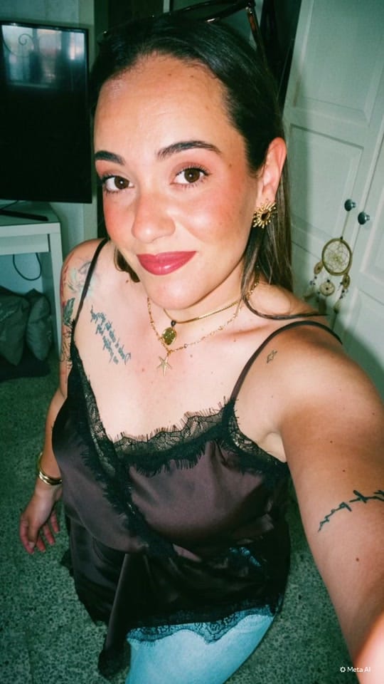 Post 2 by Paula Diaz on TikTok (video)