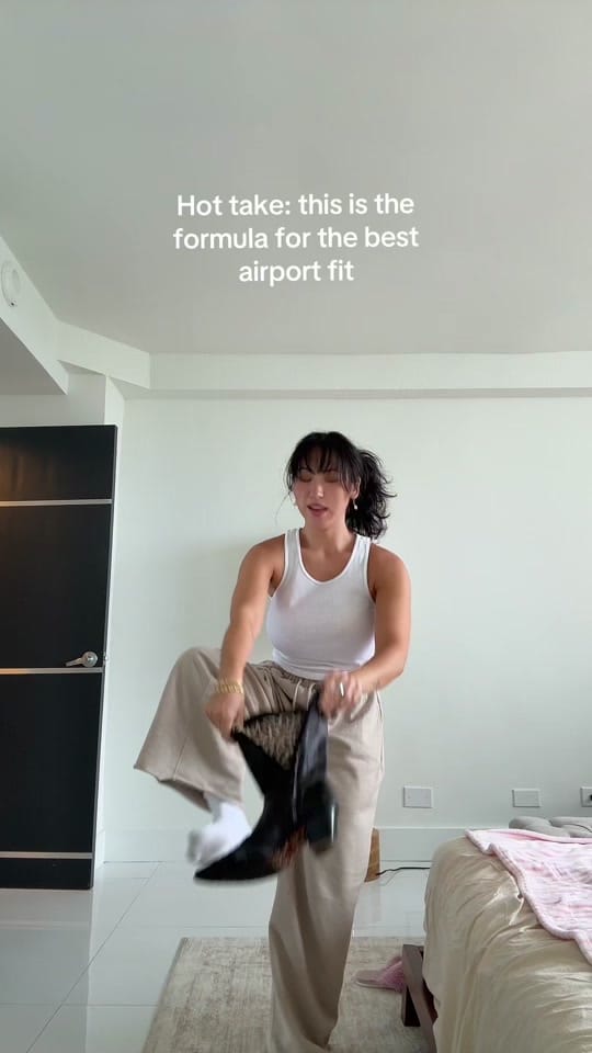 Post 4 by Sabrina Sablosky on TikTok (video)