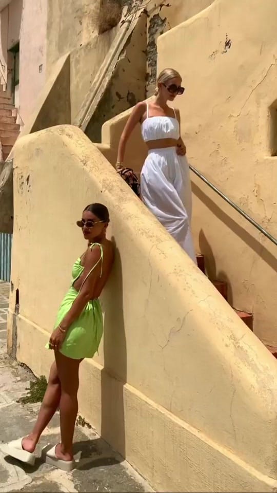 Post 10 by ZAZI SWIM on TikTok (video)