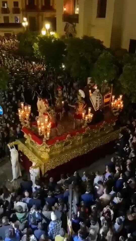Post 4 by Semana Santa de Sevilla on TikTok (video)