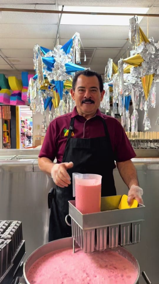 Post 4 by Helados La Azteca on TikTok (video)