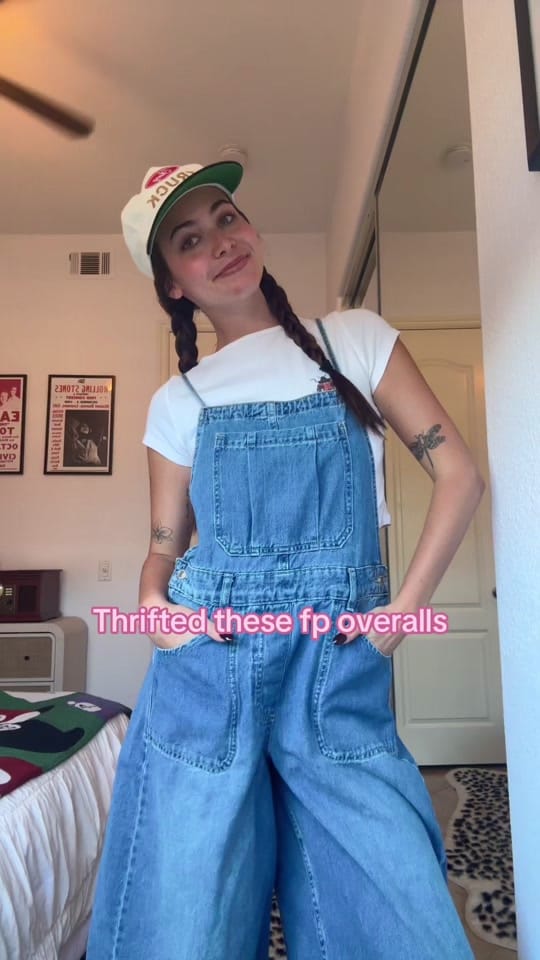 Post 2 by sydney on TikTok (video)