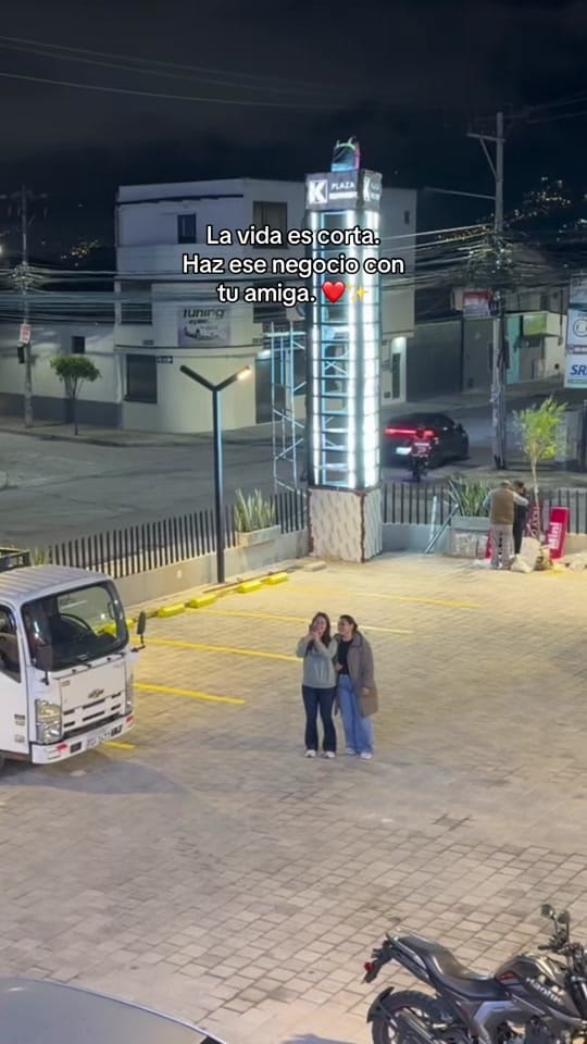 Post 2 by Caroline Nasevilla Blanco on TikTok (video)