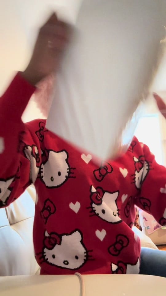 Post 4 by Ava V. Marie on TikTok (video)