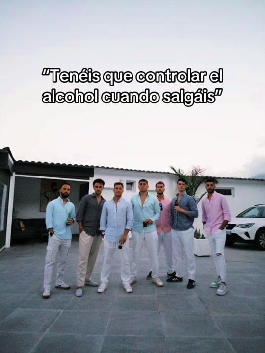 Post 2 by ⚡️Escuadrón Tiburón⚡️ on TikTok (video)