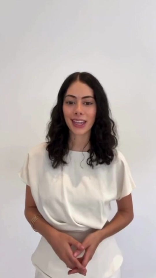 Post 6 by Yora on TikTok (video)