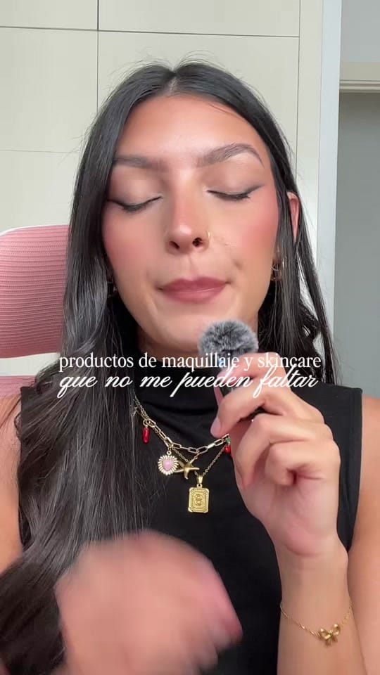 Post 2 by Samara Cadenas on TikTok (video)