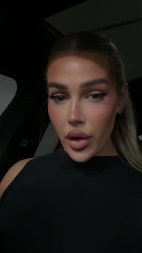 Post 10 by makeupbyparyss on TikTok (video)