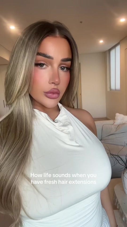 Post 8 by makeupbyparyss on TikTok (video)