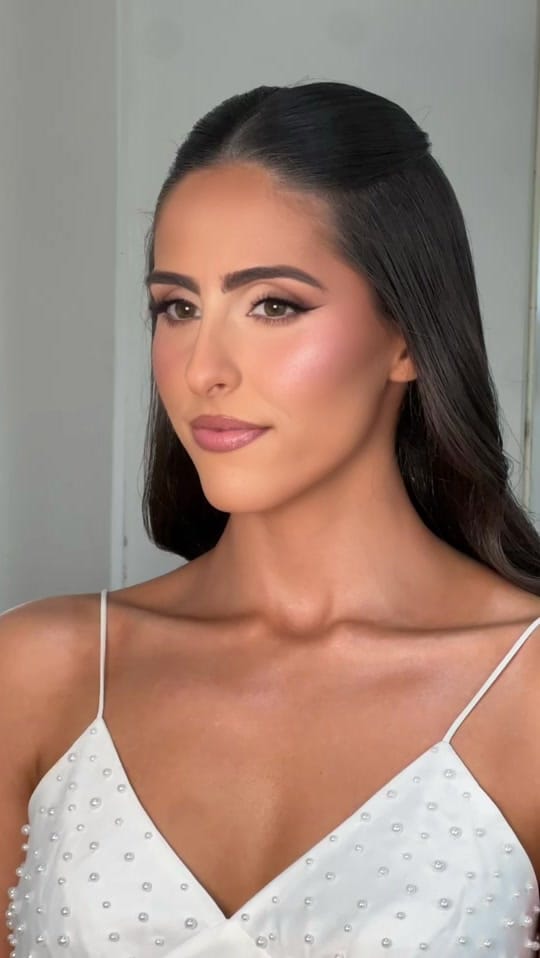 Post 3 by makeupbyparyss on TikTok (video)