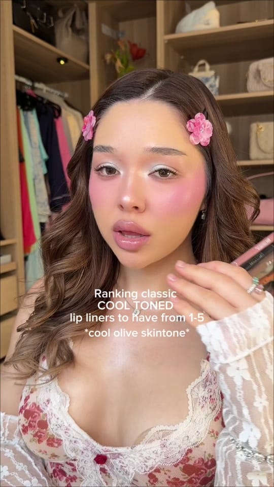 Post 3 by Jules 🪽 on TikTok (video)