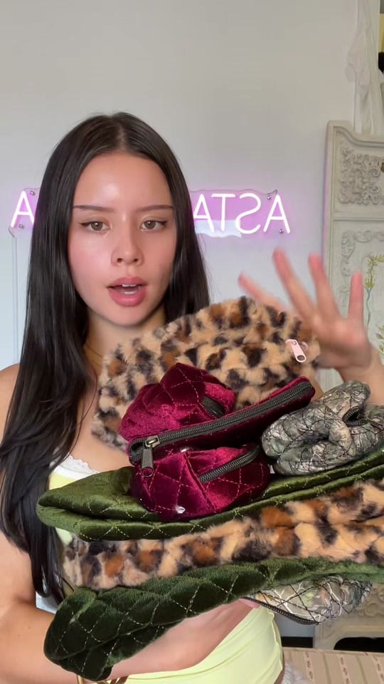 Post 3 by ASTALA LUNA on TikTok (video)