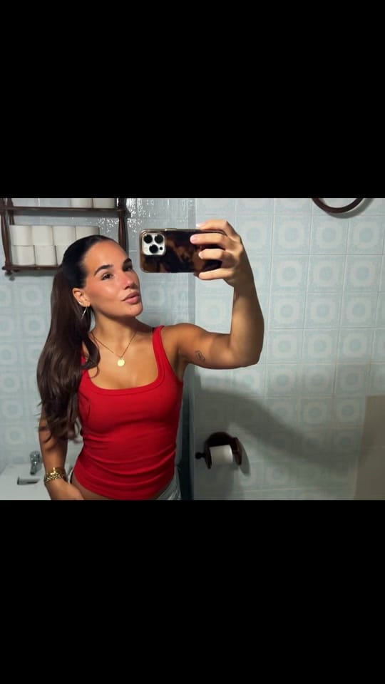Post 6 by María Solís on TikTok (video)