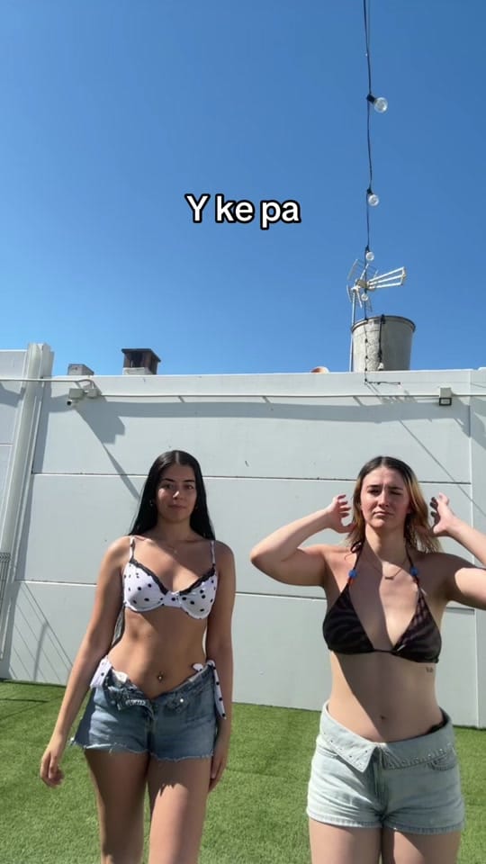 Post 3 by Gloria💝 on TikTok (video)