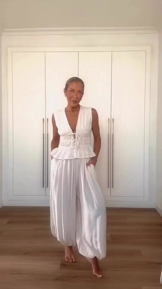Post 1 by Bmona on TikTok (video)