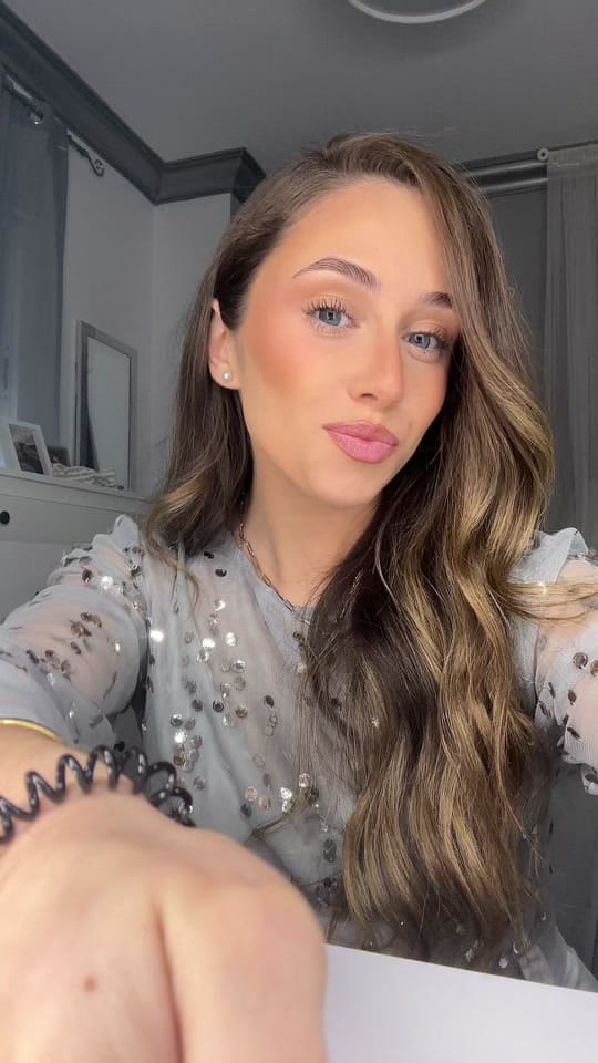 Post 2 by Mariela on TikTok (video)