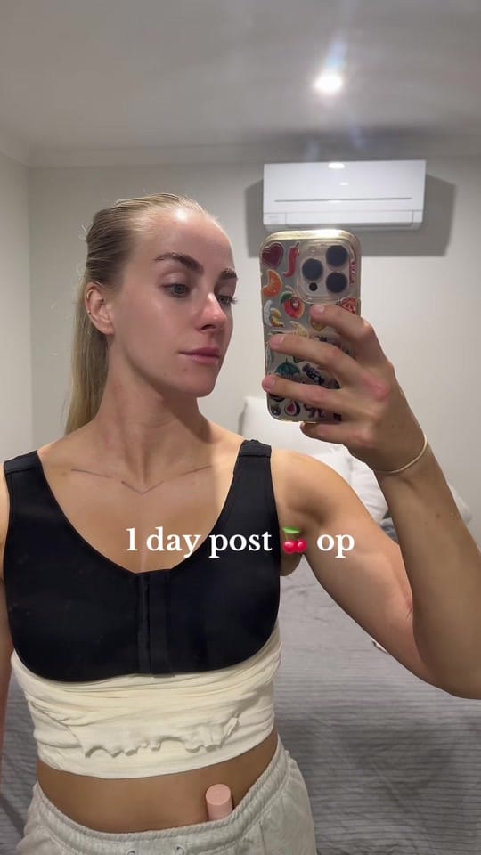 Post 5 by Montanna Makeup Artist on TikTok (video)
