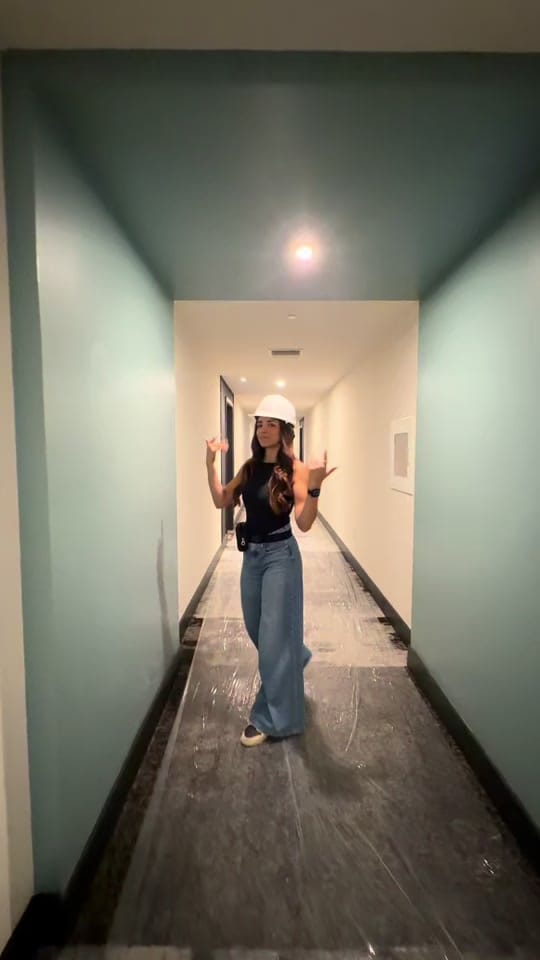 Post 5 by lauravelarde on TikTok (video)