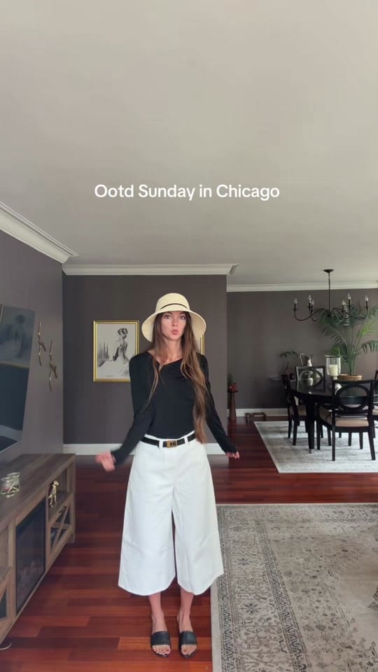 Post 2 by Alina Noemi on TikTok (video)