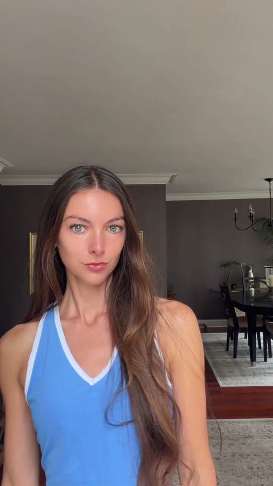 Post 9 by Alina Noemi on TikTok (video)