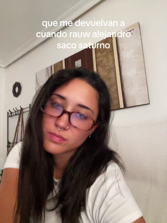 Post 3 by e m e p e ✨ on TikTok (video)