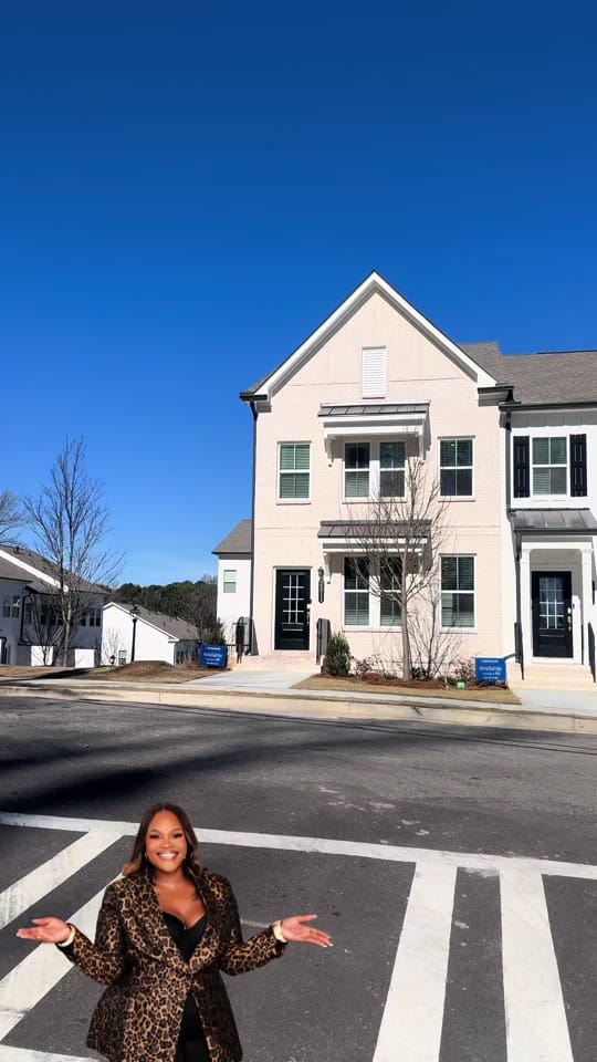 Post 6 by Jasmine, The REALTOR on TikTok (video)