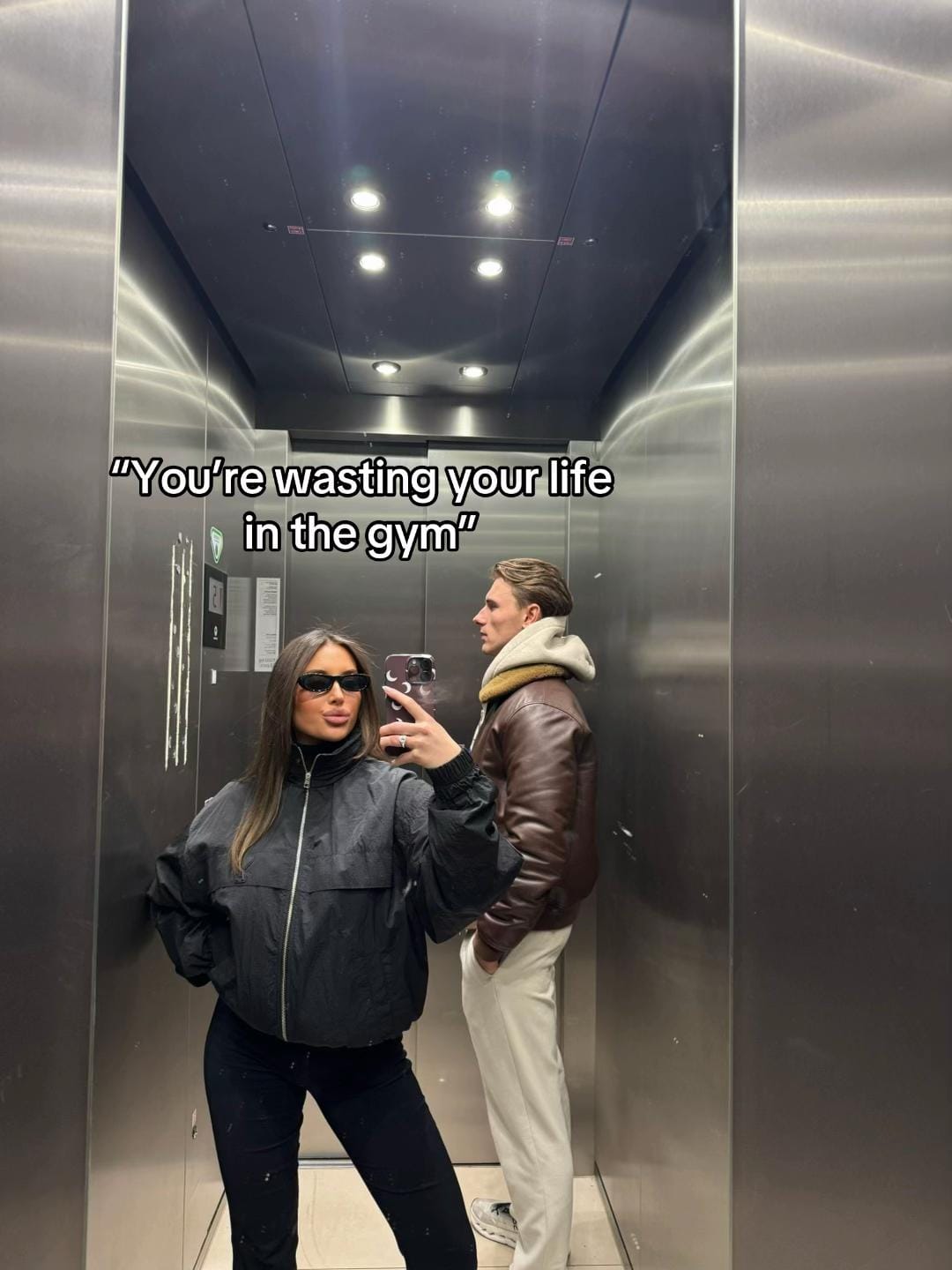 Post 2 by Victoria Verloop on TikTok (video)