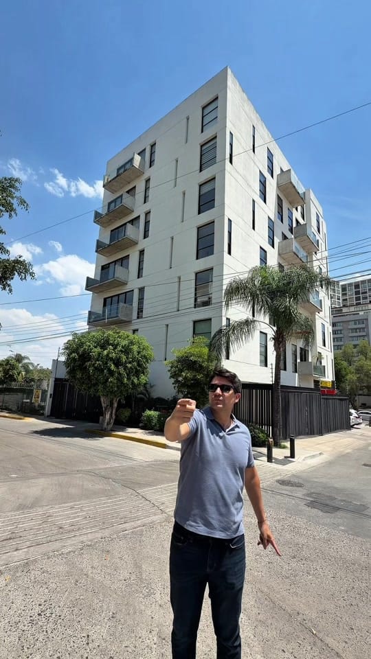 Post 4 by Antonio Sandoval l Realtor on TikTok (video)