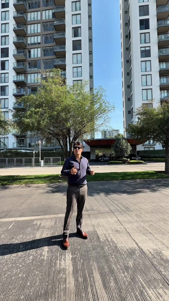 Post 2 by Antonio Sandoval l Realtor on TikTok (video)