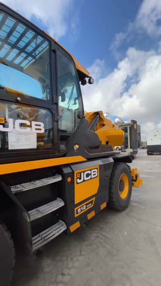 Post 8 by socaljcb on TikTok (video)