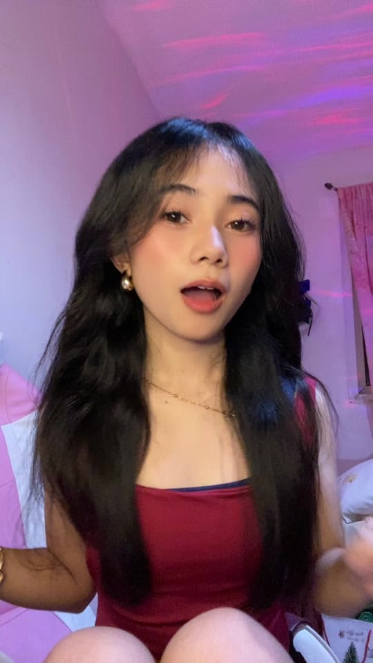 Post 8 by Roxanne on TikTok (video)