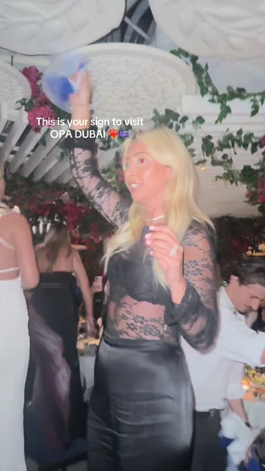 Post 10 by nicolegravias on TikTok (video)