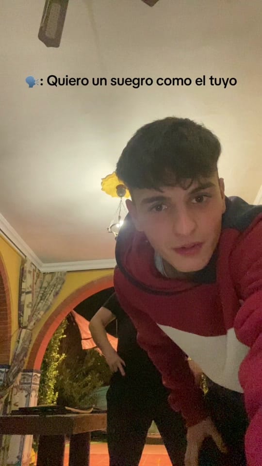Post 2 by JairoMaya on TikTok (video)