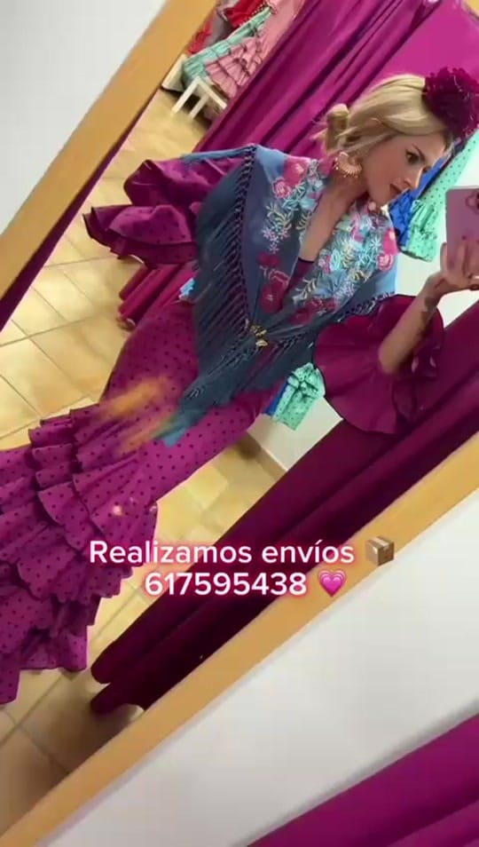 Post 4 by Moda Flamenca Cristian on TikTok (video)