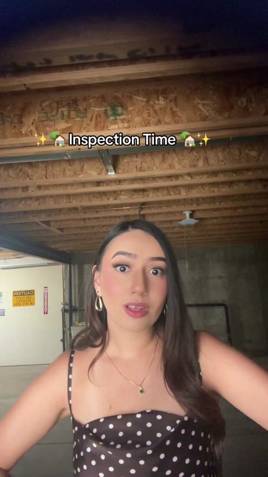 Post 3 by Lesly | Real Estate Agent 🏡✨ on TikTok (video)