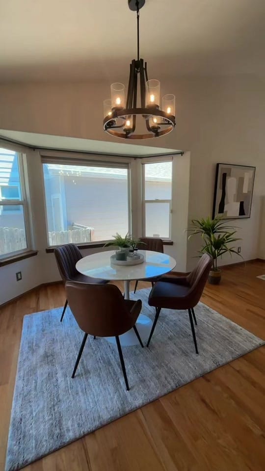 Post 2 by Lesly | Real Estate Agent 🏡✨ on TikTok (video)