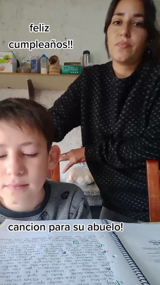 Post 10 by julii.camandona on TikTok (video)