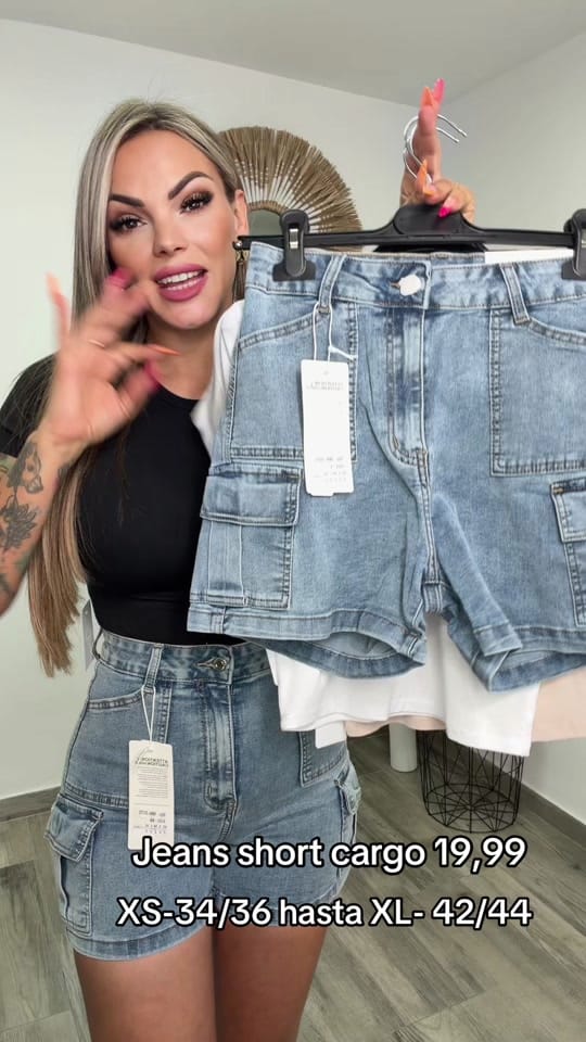 Post 7 by ElVestidorDeDiva on TikTok (video)