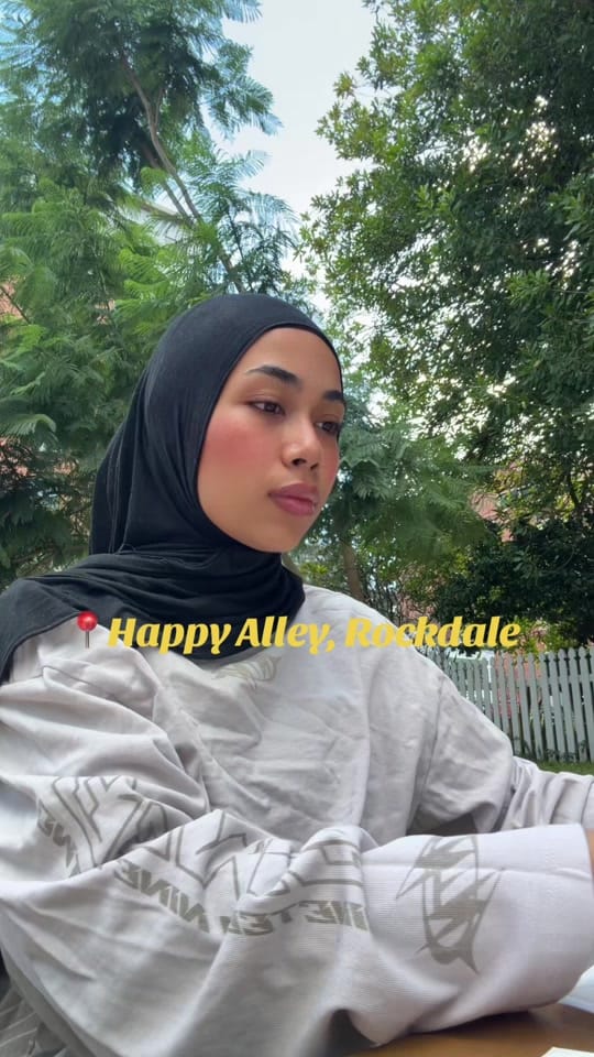 Post 1 by Asma Dee on TikTok (video)